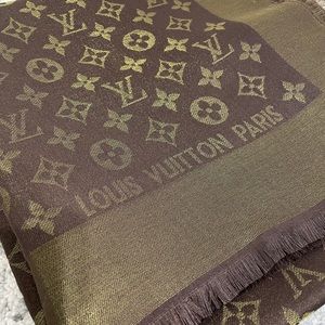 Louis Vuitton Brown/Gold Shine Shawl
